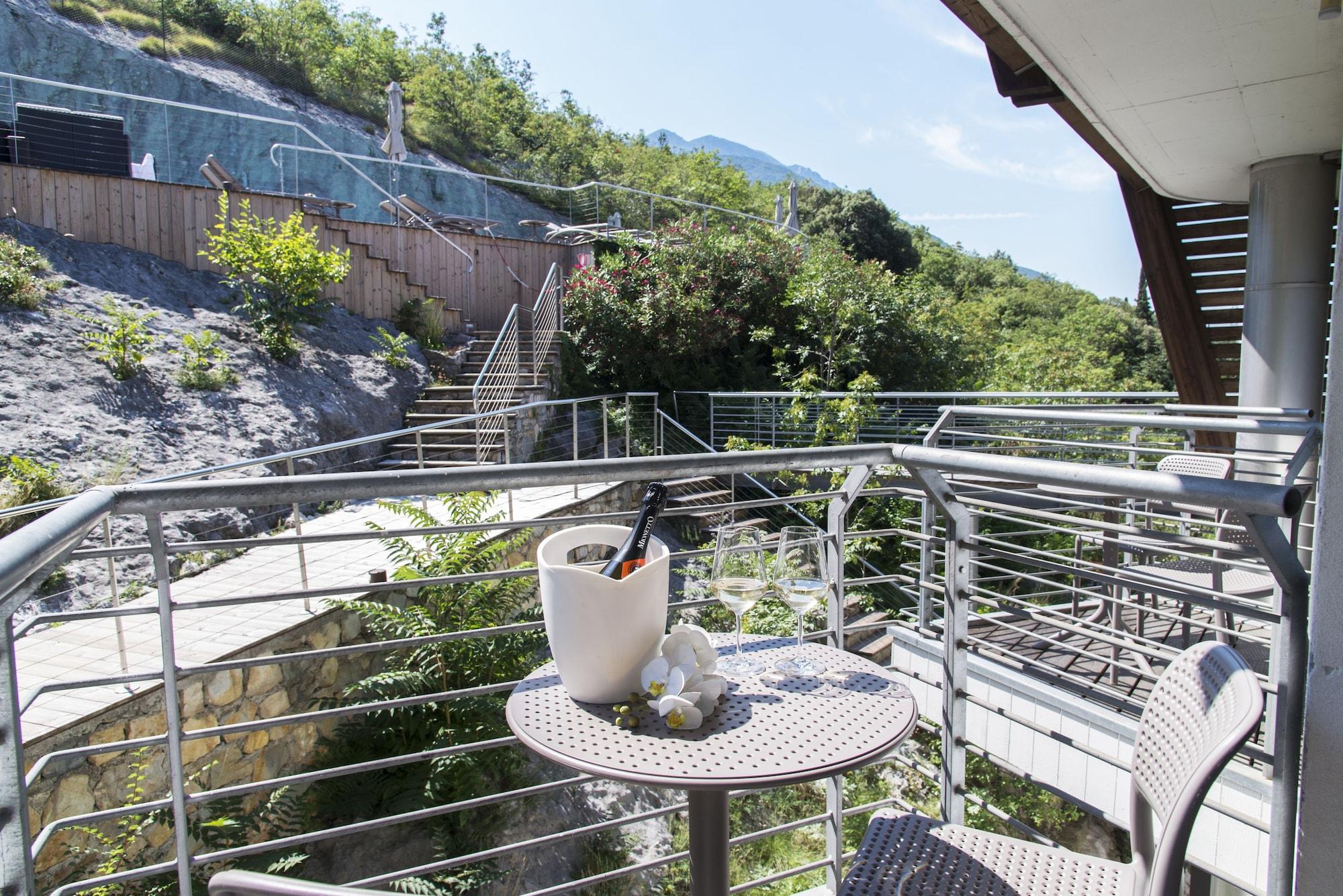 Garda Hotel Forte Charme Torbole Sul Garda Esterno foto