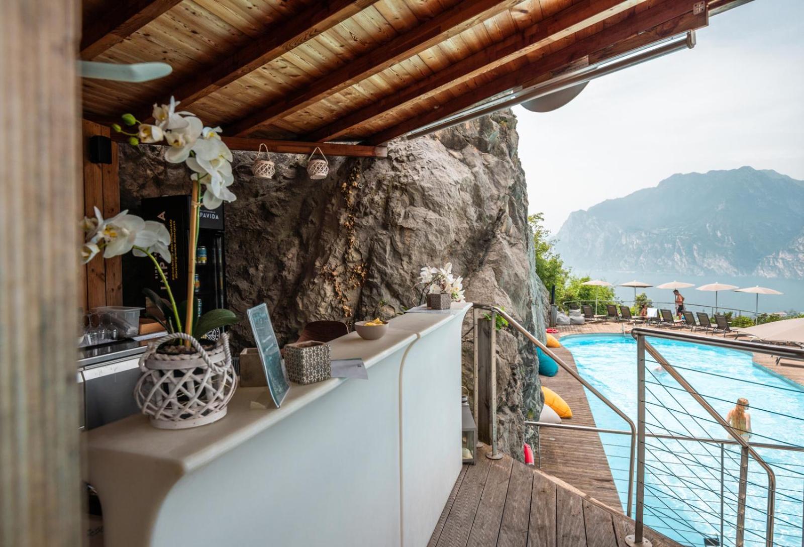 Garda Hotel Forte Charme Torbole Sul Garda Esterno foto