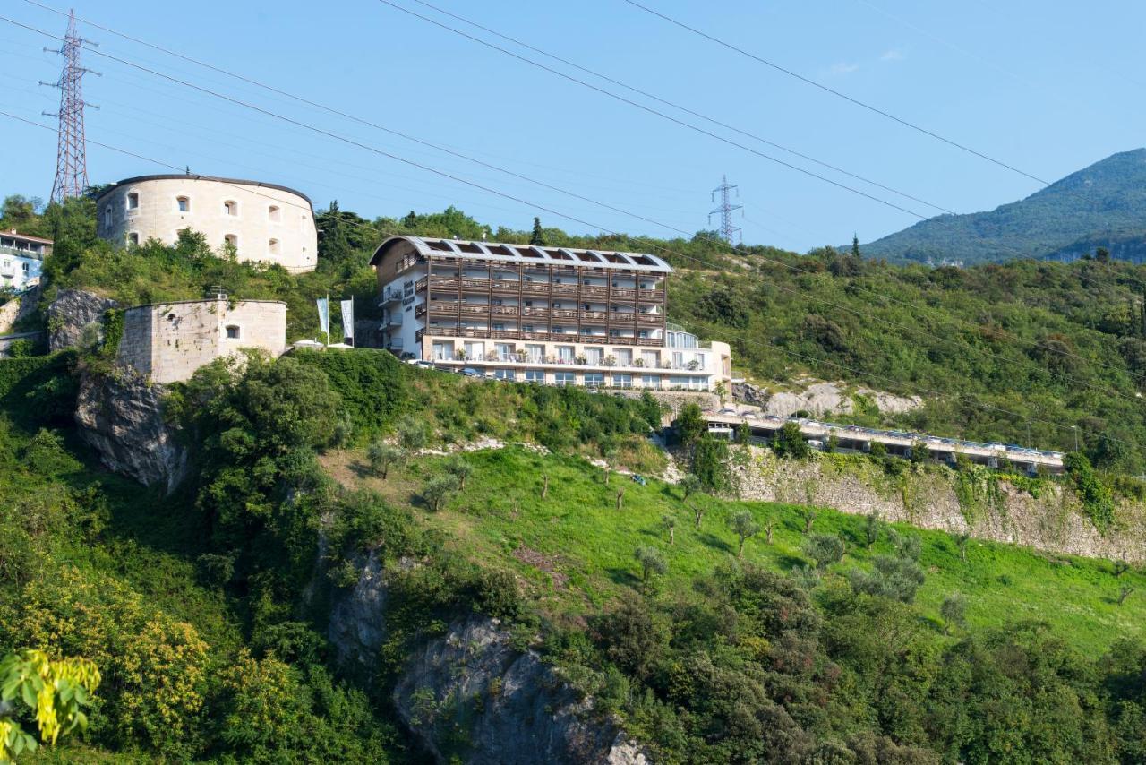 Garda Hotel Forte Charme Torbole Sul Garda Esterno foto