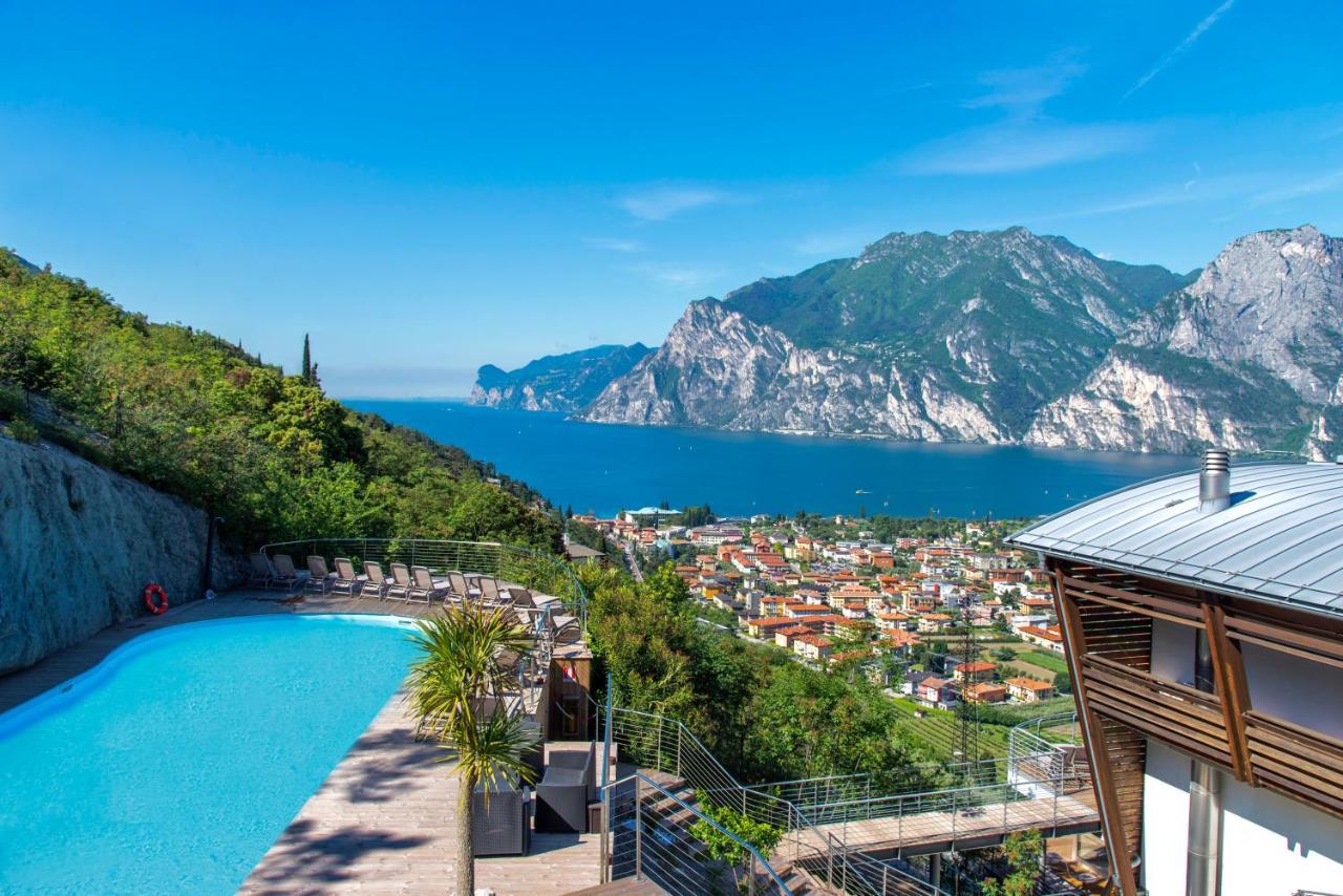 Garda Hotel Forte Charme Torbole Sul Garda Esterno foto